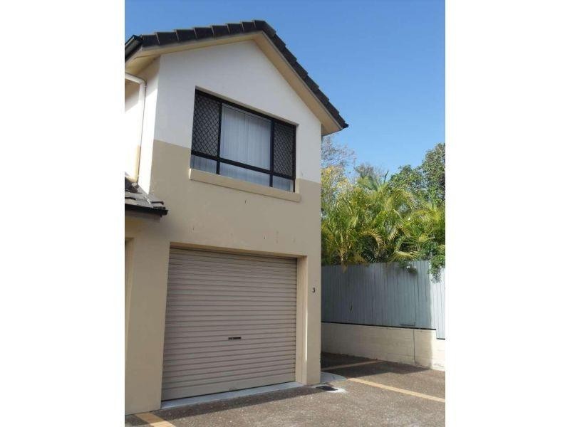 3/8 Sundridge Street, Taringa QLD 4068