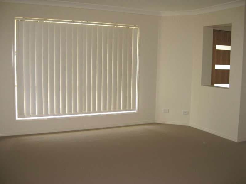 9 Dear Place, Bellmere QLD 4510
