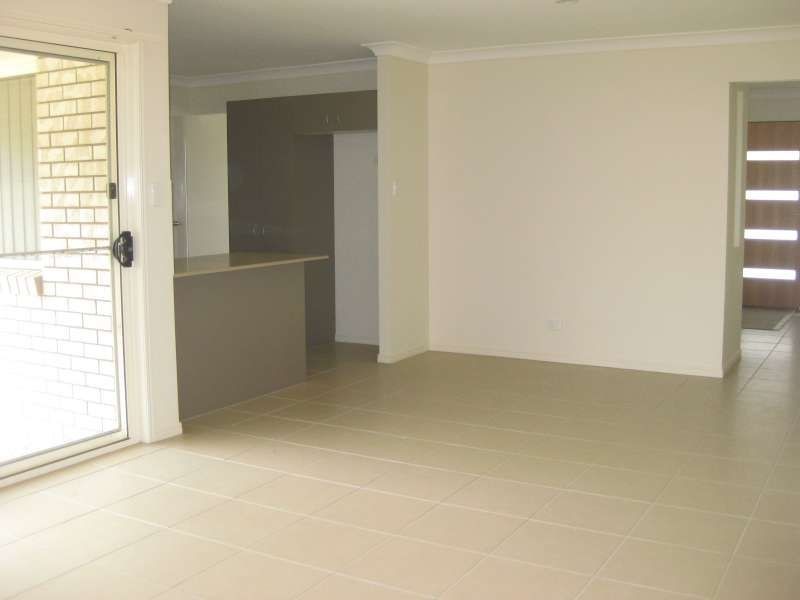 9 Dear Place, Bellmere QLD 4510