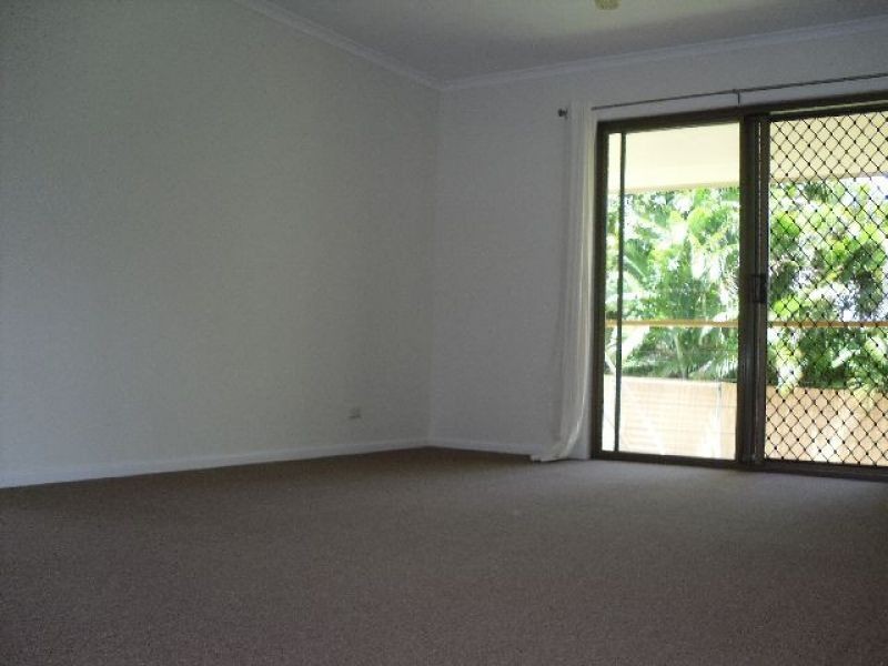 37 Seabreeze Road, Manly QLD 4179