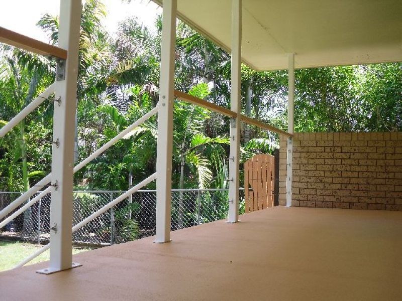 37 Seabreeze Road, Manly QLD 4179