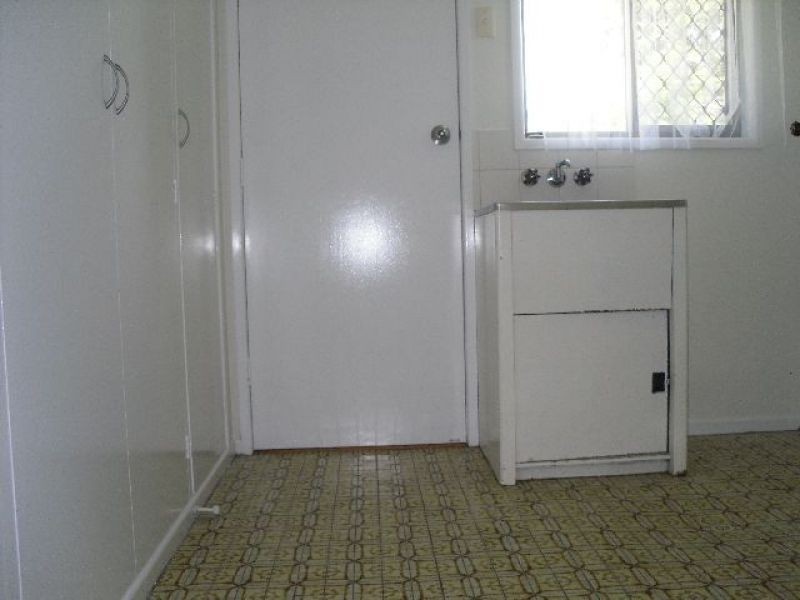 37 Seabreeze Road, Manly QLD 4179