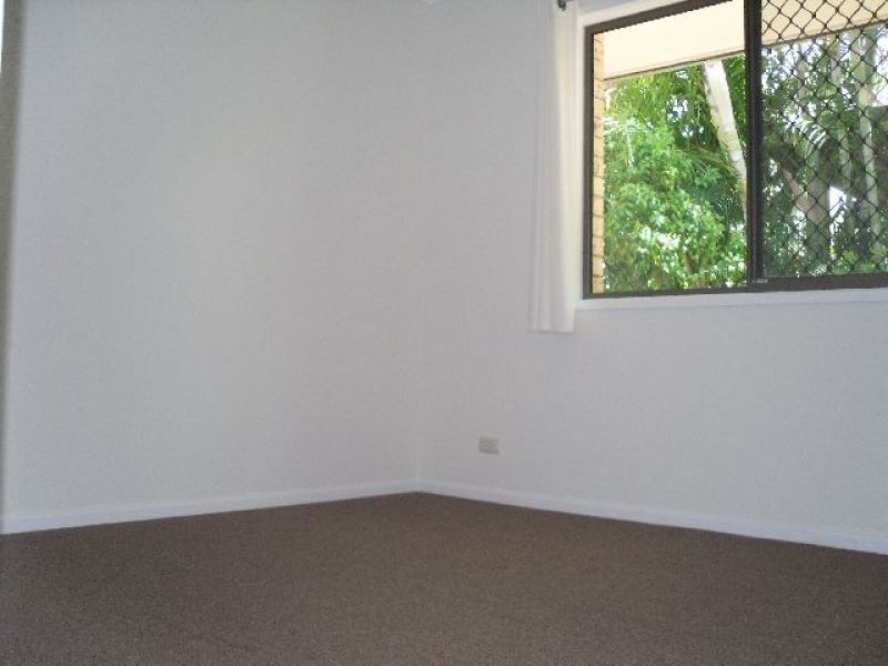 37 Seabreeze Road, Manly QLD 4179