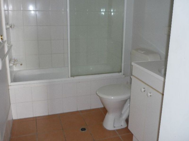 2/5 Scanlan Street, East Brisbane QLD 4169