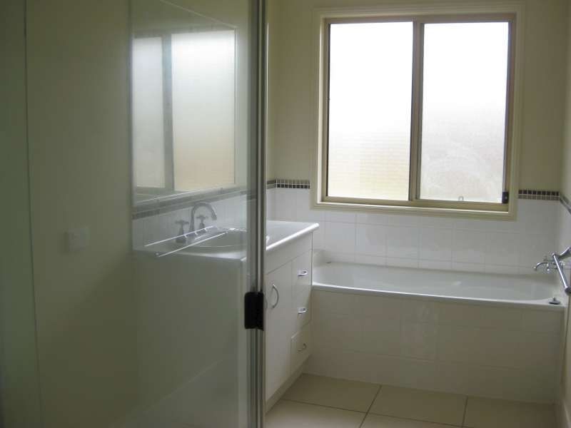 11 Brushbox Place, Upper Caboolture QLD 4510