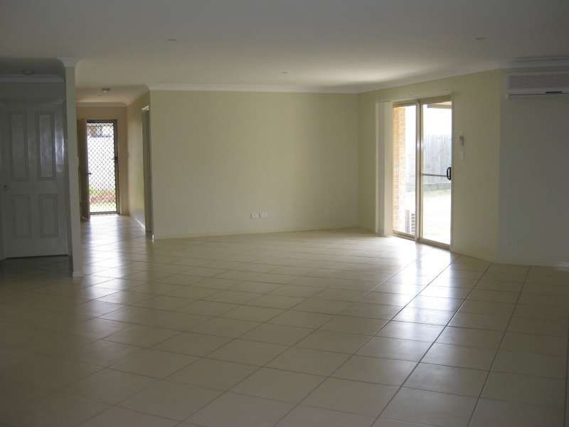 11 Brushbox Place, Upper Caboolture QLD 4510