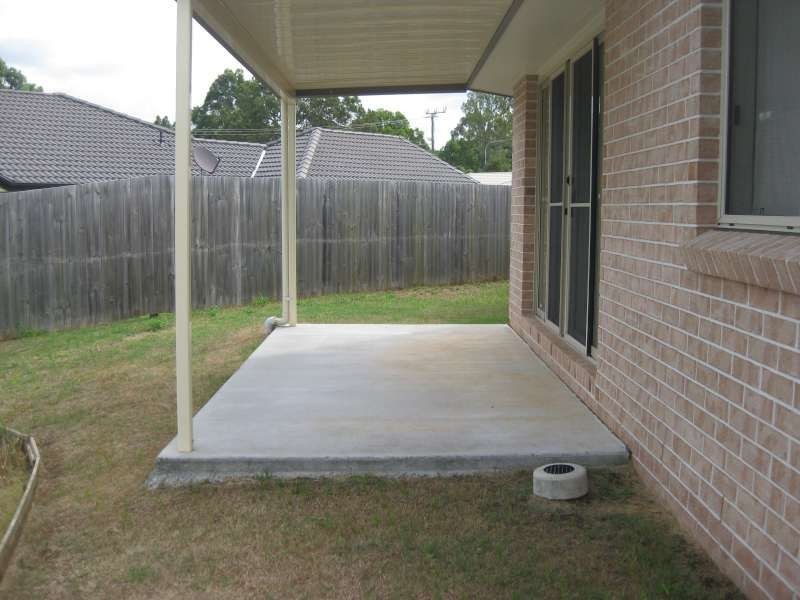 11 Brushbox Place, Upper Caboolture QLD 4510