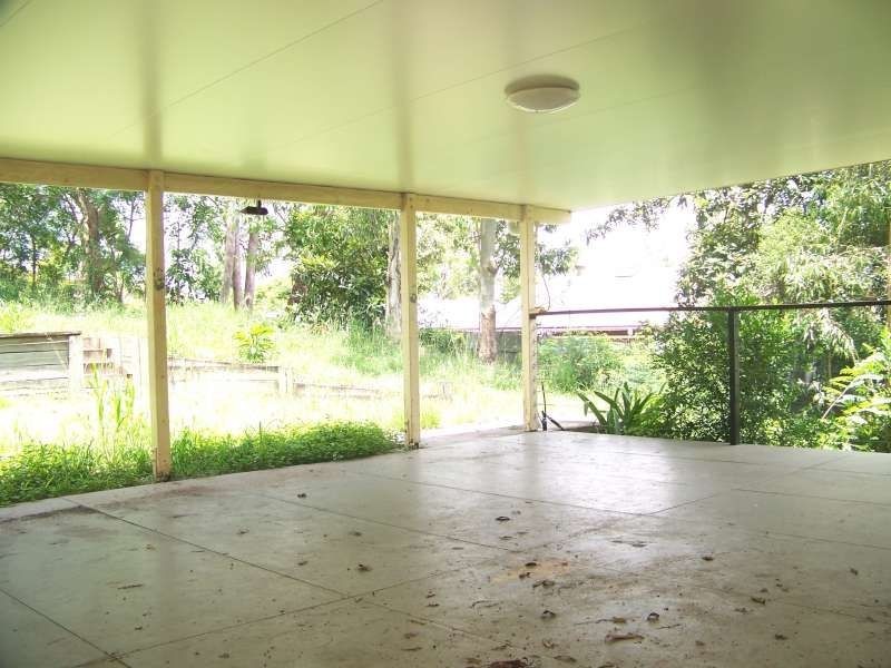 6 Camden Court, Arana Hills QLD 4054