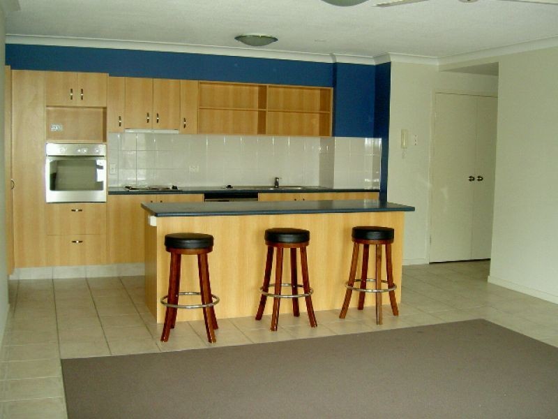 9/18-22 Parker Street, Labrador QLD 4215