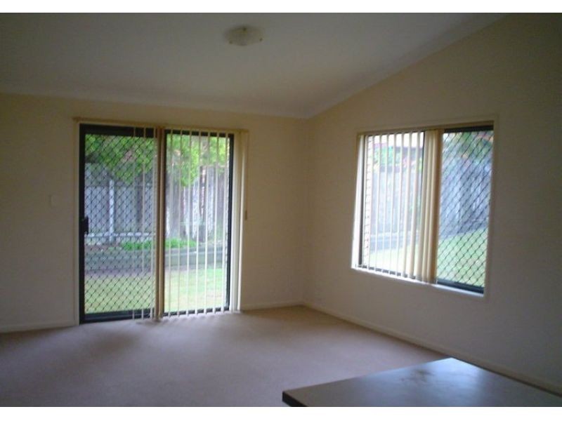 8 Duchess Street, Loganlea QLD 4131