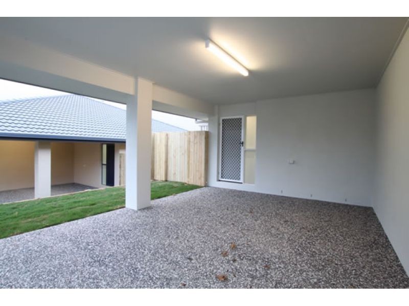 2/18 Homeland Crescent, Warner QLD 4500