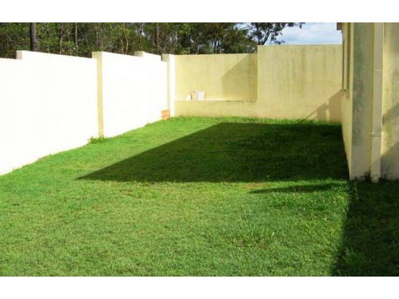 12 Bristol Place, Arundel QLD 4214