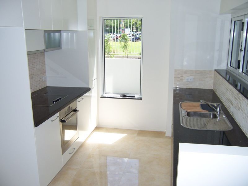 3/8 Underhill Avenue, Indooroopilly QLD 4068