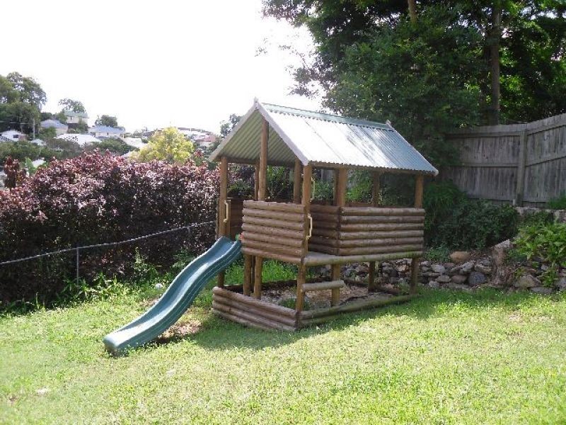 49 Walker Avenue, Seven Hills QLD 4170