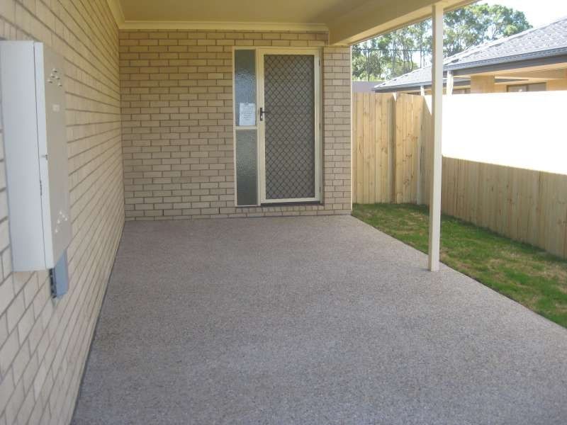 2/11 Bottle Tree Crescent, Mango Hill QLD 4509