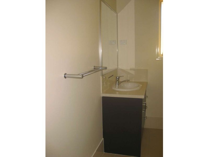 2/11 Bottle Tree Crescent, Mango Hill QLD 4509