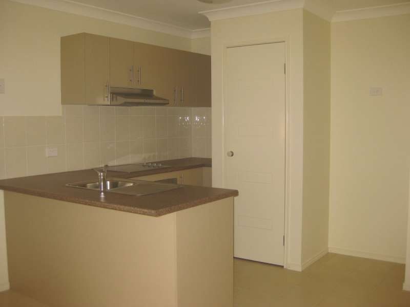 2/11 Bottle Tree Crescent, Mango Hill QLD 4509
