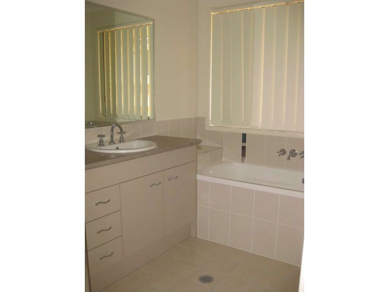 62 Coach Road West n/a, Morayfield QLD 4506