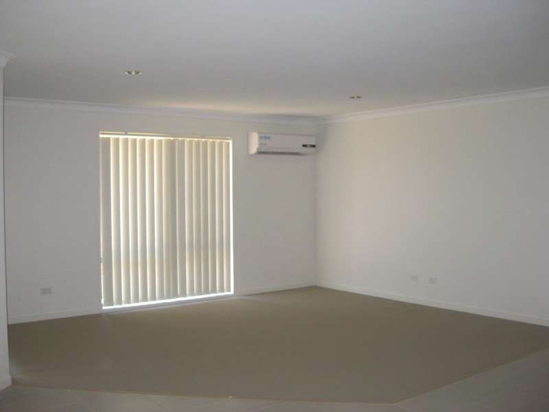 58 Coach Road West n/a, Morayfield QLD 4506