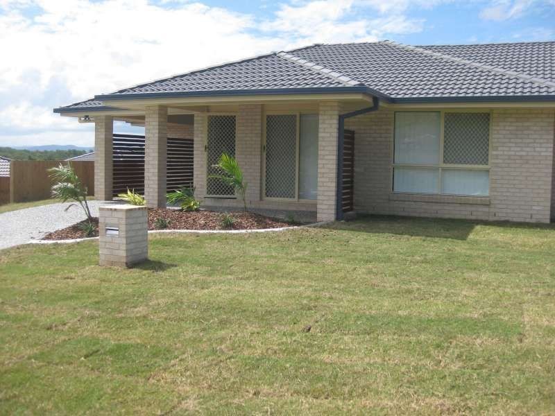 2, 14 Homeland Crescent, Warner QLD 4500