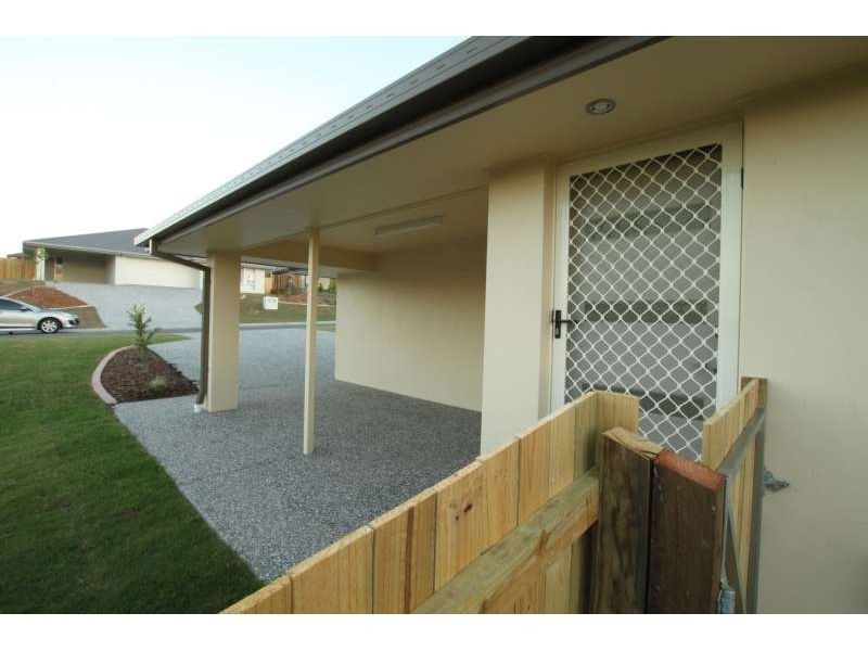 2/21 Homeland Crescent, Warner QLD 4500