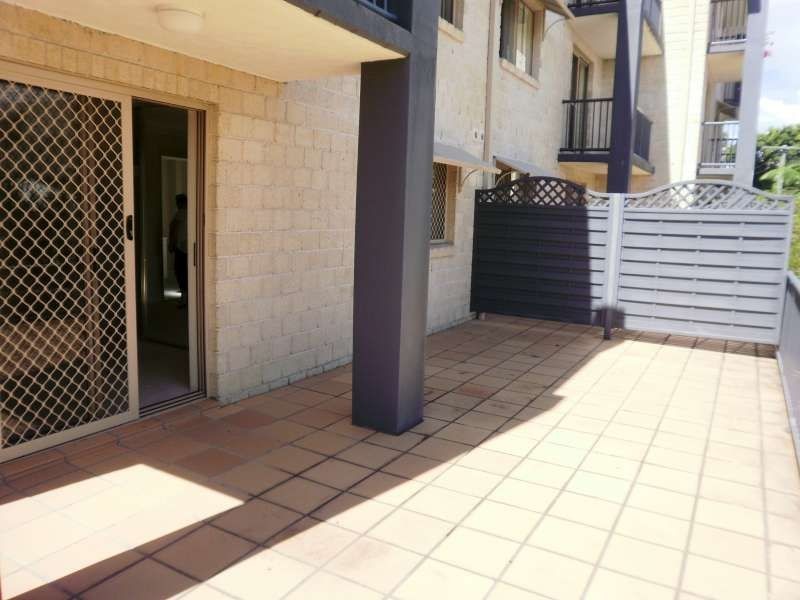 4/25 Walton Street, Southport QLD 4215