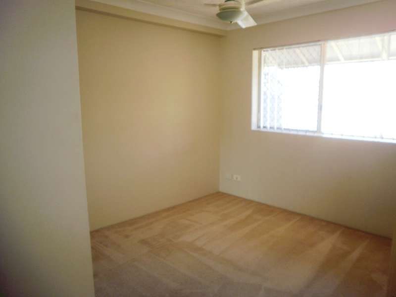 4/25 Walton Street, Southport QLD 4215