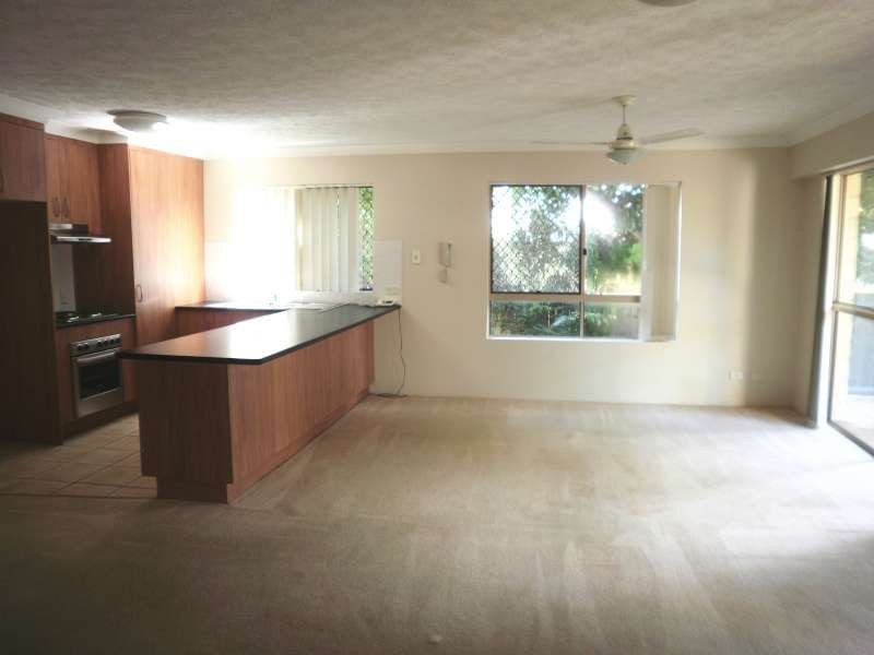 4/25 Walton Street, Southport QLD 4215