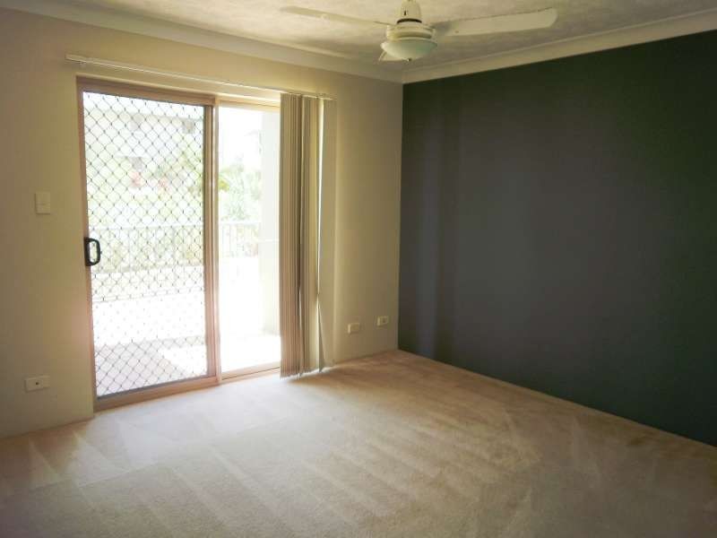 4/25 Walton Street, Southport QLD 4215