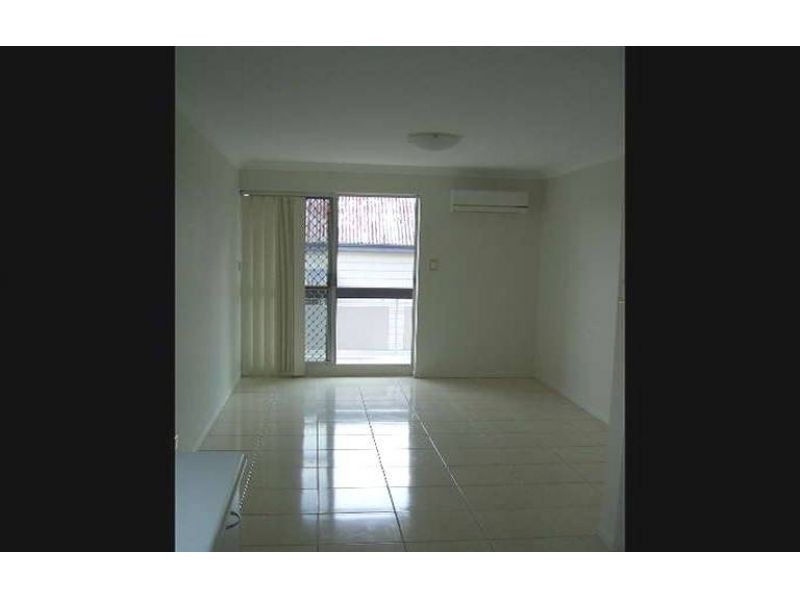 1/38 Peach Street, Greenslopes QLD 4120