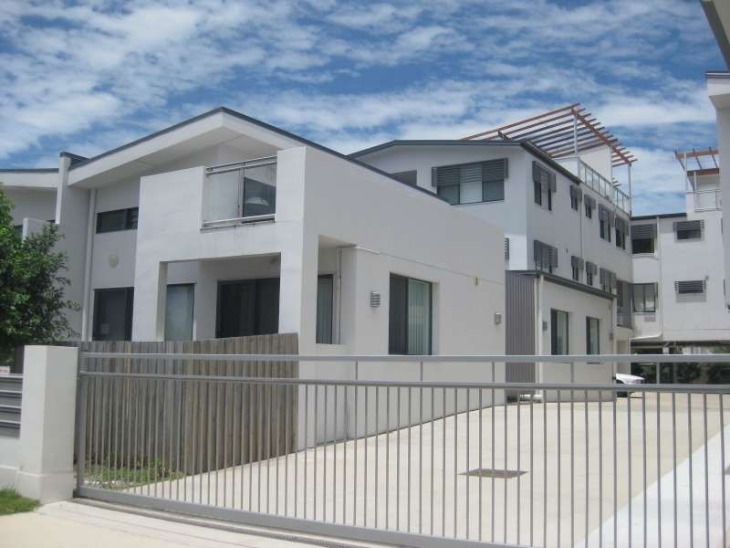 10, 3 Macdonnell Road, Margate QLD 4019