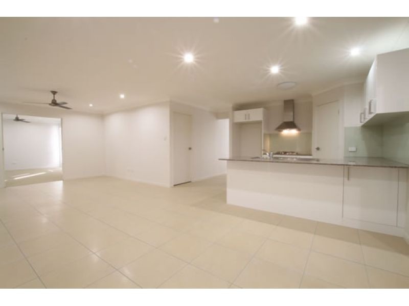 56 Bluejay Circuit, Morayfield QLD 4506