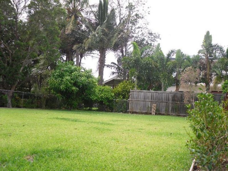 16 Agnes Street, Wynnum QLD 4178