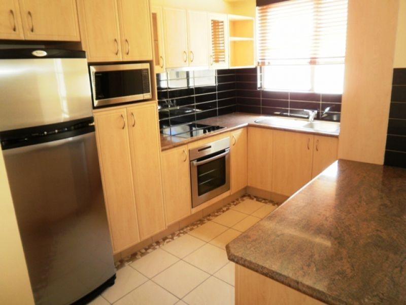 4/15 Pacific Street, Main Beach QLD 4217