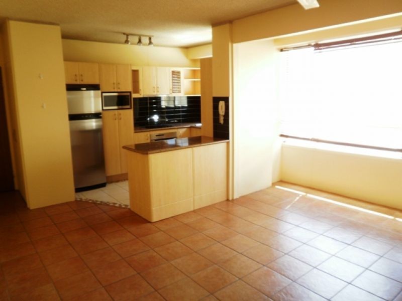 4/15 Pacific Street, Main Beach QLD 4217