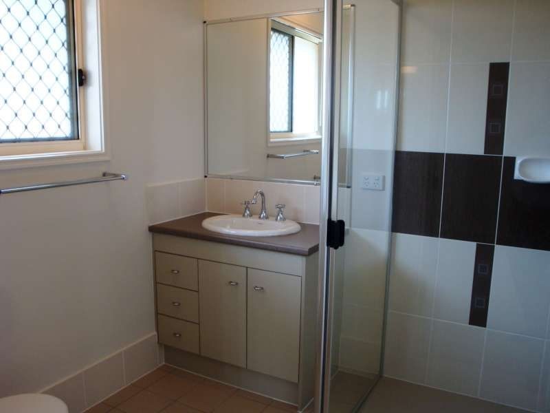 2/33 Michael David Drive, Warner QLD 4500