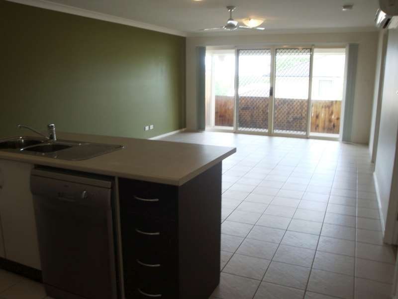 2/33 Michael David Drive, Warner QLD 4500