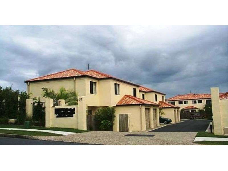 9/37 Harley Street, Labrador QLD 4215