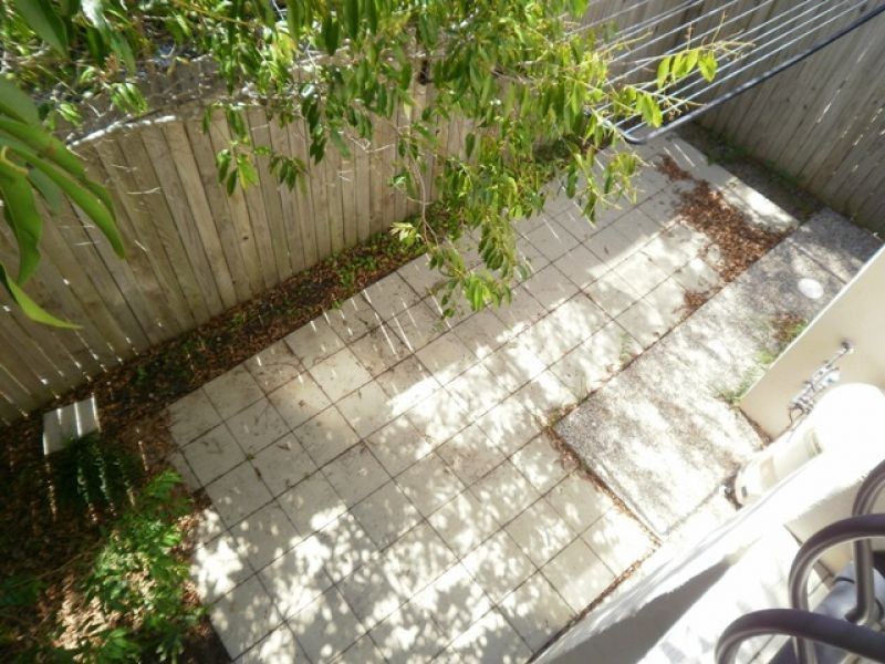 9/37 Harley Street, Labrador QLD 4215