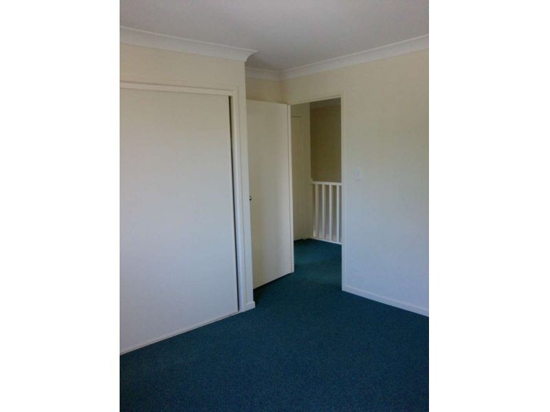 1/4 Geoffrey Avenue, Southport QLD 4215