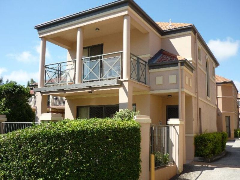 2/24 Dulwich Road, Yeronga QLD 4104