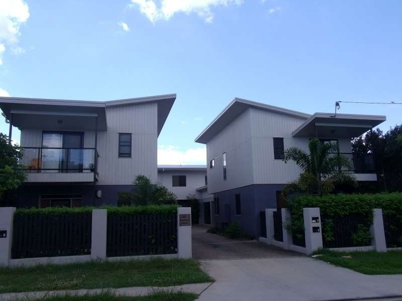 2/27 Latham Street, Chermside QLD 4032