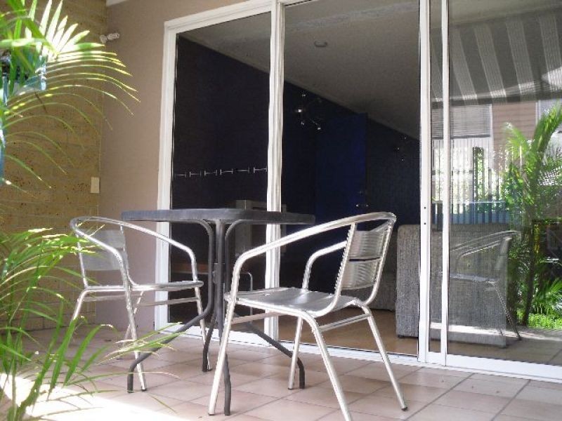 1/23 Quinton Street, Kangaroo Point QLD 4169