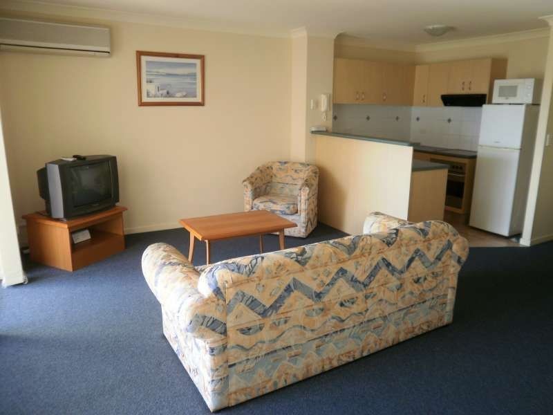 89/148-150 Marine Parade, Southport QLD 4215