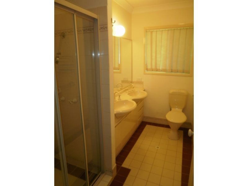 11, 32 Billington Street, Labrador QLD 4215