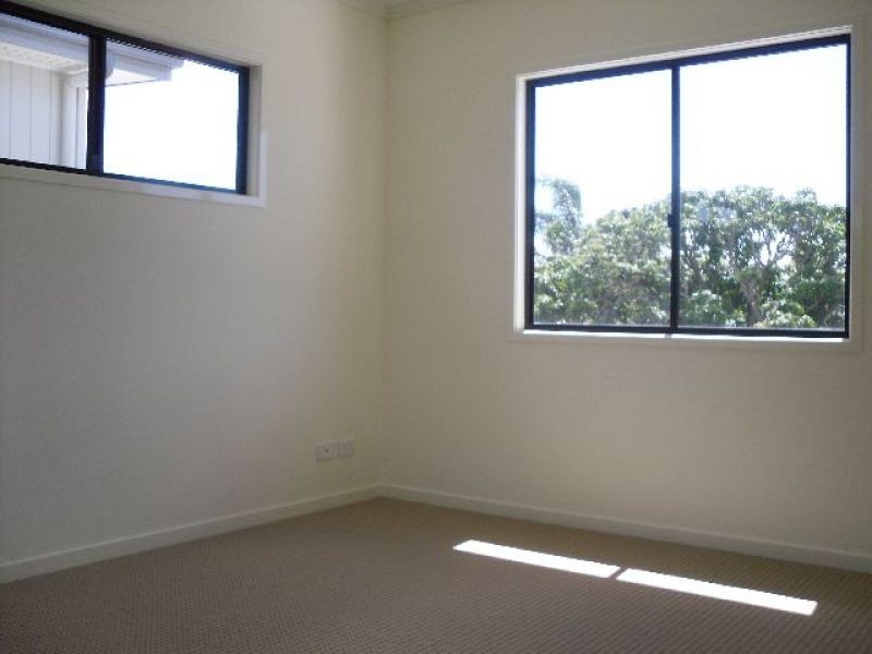 54 Whites Road, Manly West QLD 4179