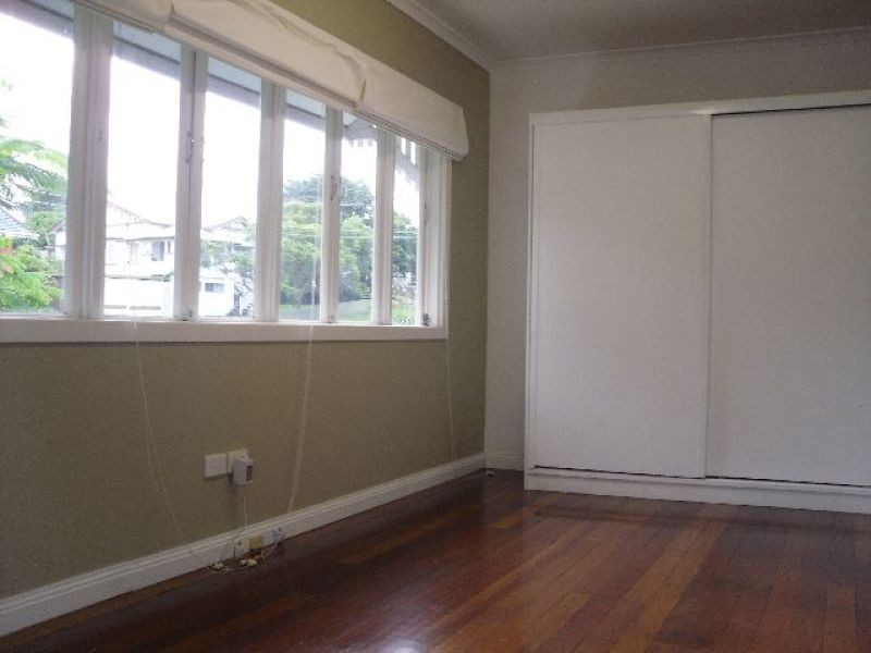 40 Lancaster Street, Coorparoo QLD 4151