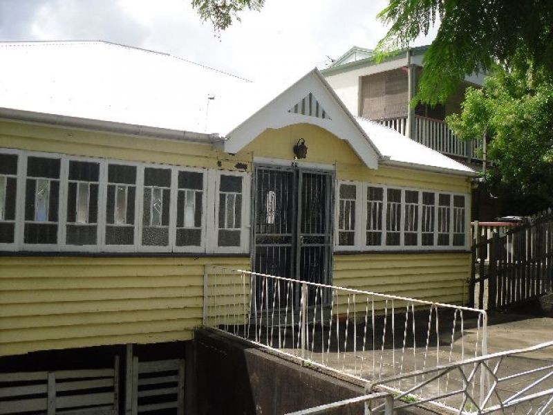 35 Garrick Terrace, Herston QLD 4006