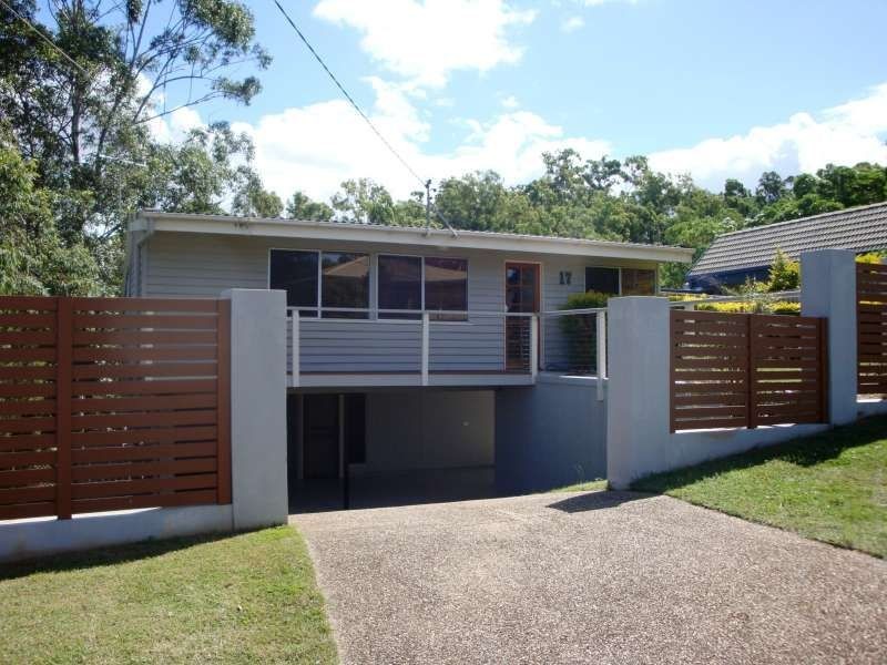 17 Tarawill Crescent, Ferny Hills QLD 4055