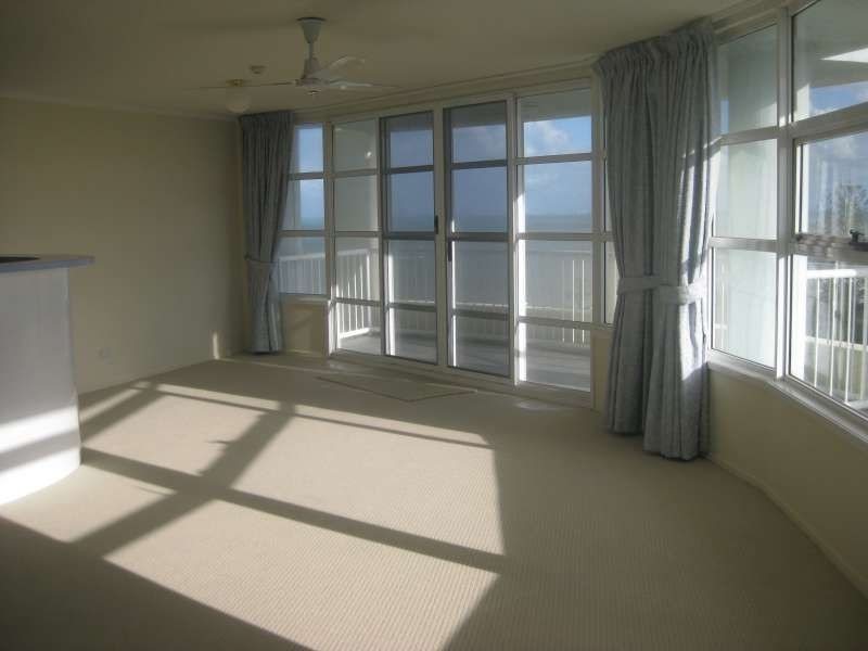 25/77 Marine Parade, Redcliffe QLD 4020